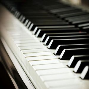 杨幂A片一二三区视频
